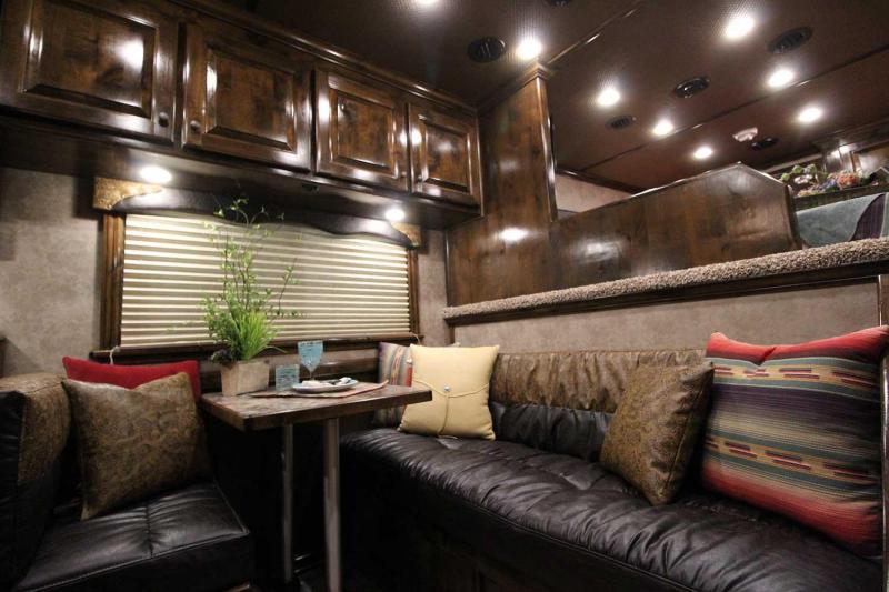 2019 Sooner Premier 8313 LQ Custom Horse Trailer 2019 Sooner Premier 8313 LQ Custom Horse Trailer