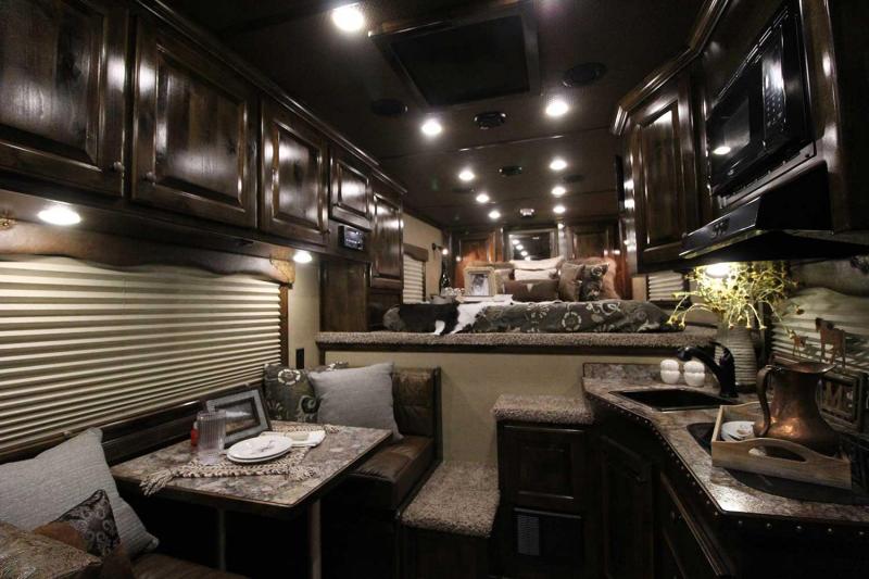 2019 Sooner Premier 8311 LQ Custom Horse Trailer 2019 Sooner Premier 8311 LQ Custom Horse Trailer