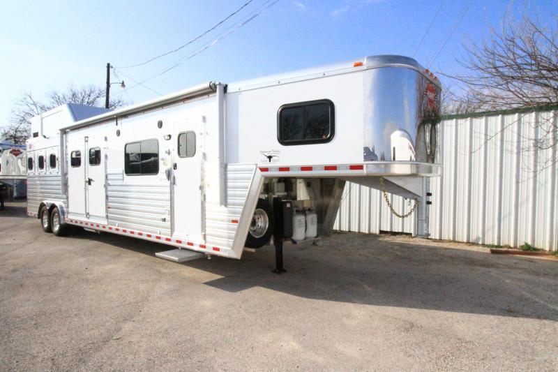 Living Quarter Trailers Stephenville Trailers Hart and Logan Horse