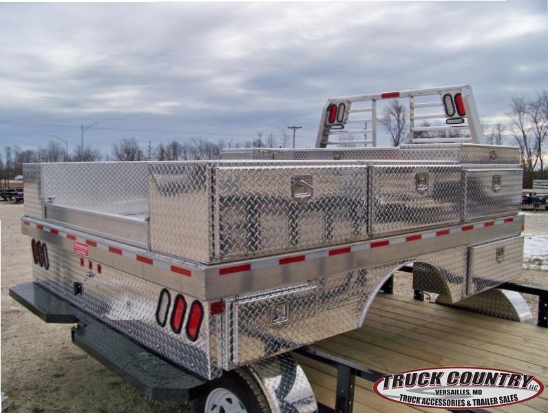 Truck Bed Trailer & Truck Accessories Dealer in Versailles, MO