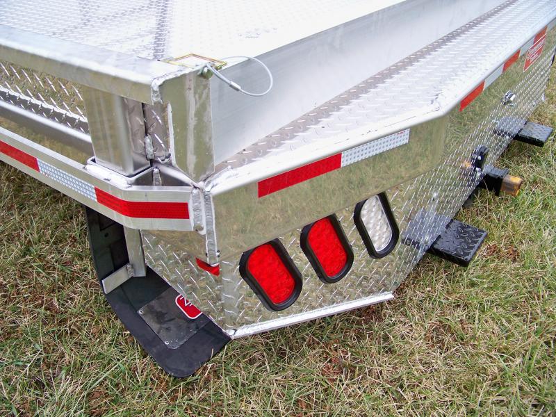 Truck Bed Trailer & Truck Accessories Dealer in Versailles, MO