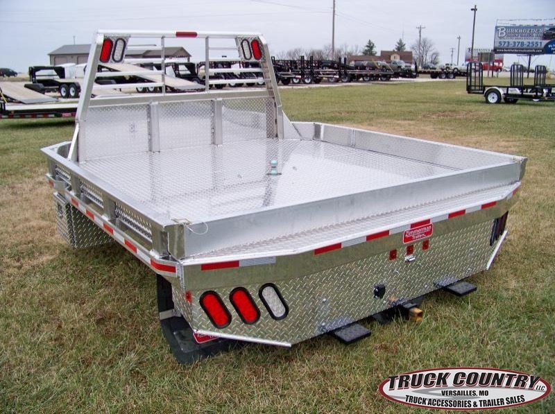 Truck Bed Trailer & Truck Accessories Dealer in Versailles, MO