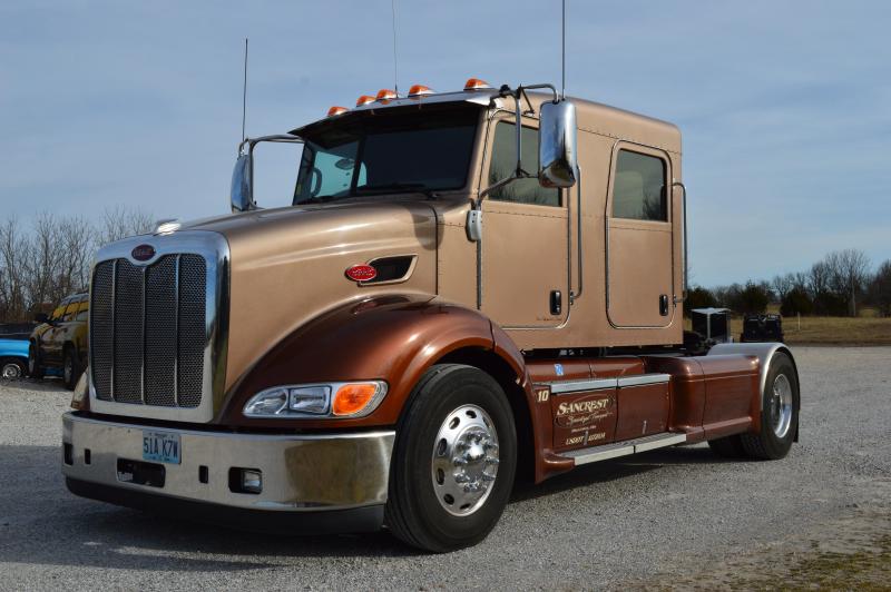 2010 Crew Cab Peterbilt 384 Low Miles Hauler Trucks For Sale