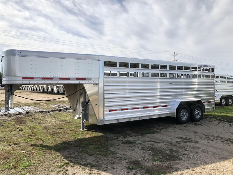 2018 Featherlite 8127-7020 Livestock Trailer 2018 Featherlite 8127-7020 Livestock Trailer