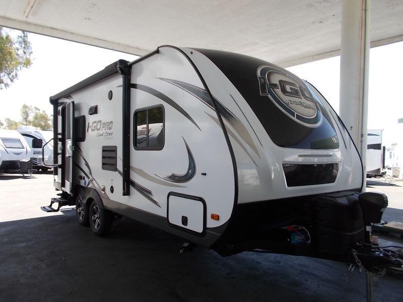 2017 EverGreen iGo Cloud 184RB Travel Trailer Campers and toy
