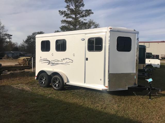 2019 Homesteader 2 Horse Stallion Slant Load Trailer 2019 Homesteader 2 Horse Stallion Slant Load Trailer
