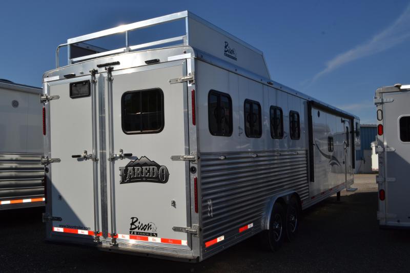 2018 Bison Trailers Laredo Horse Trailer KERLIN TRAILERS Horse