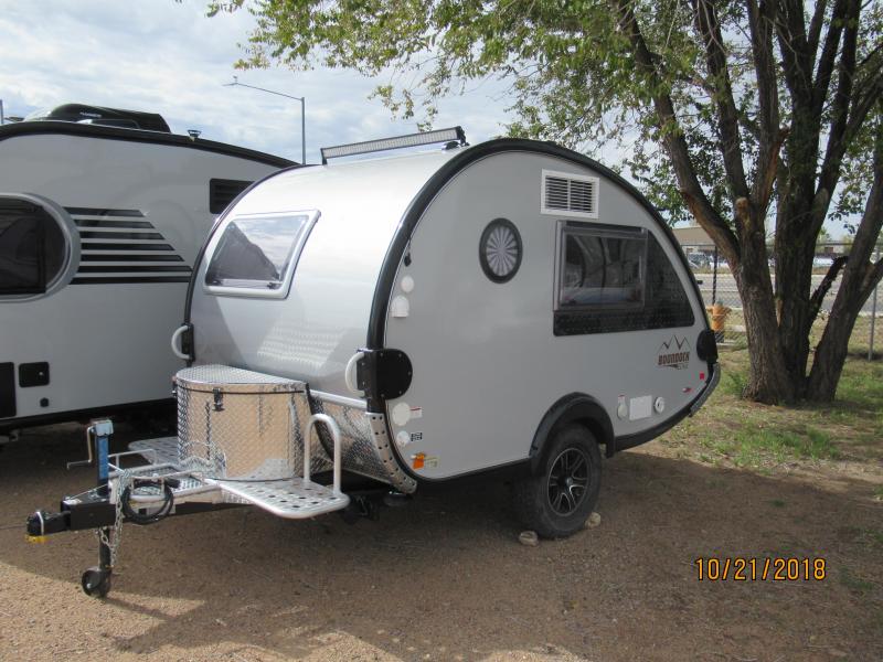 2019 nuCamp Boondock Edge Sliver/Black Trim 2019 nuCamp Boondock Edge Sliver/Black Trim