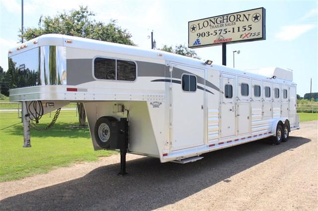 2007 Platinum 6 Horse Trainers Trailer with Mangers 2007 Platinum 6 Horse Trainers Trailer with Mangers