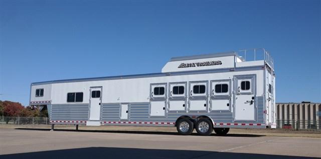 2016 Elite Trailers 5 Horse 17' Shortwall Reverse Horse Trailer 2016 Elite Trailers 5 Horse 17' Shortwall Reverse Horse Trailer