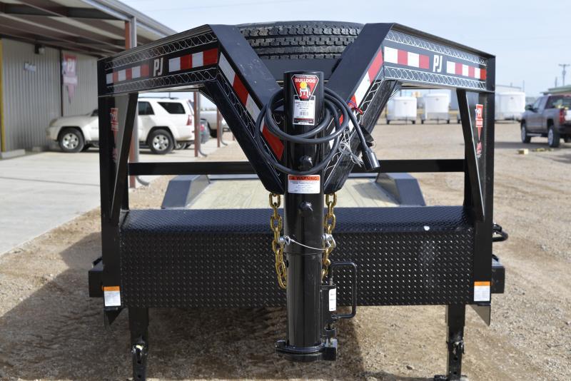 2017 PJ 102"x24' GN SuperWide w/DriveOver Fenders Happy Trailer