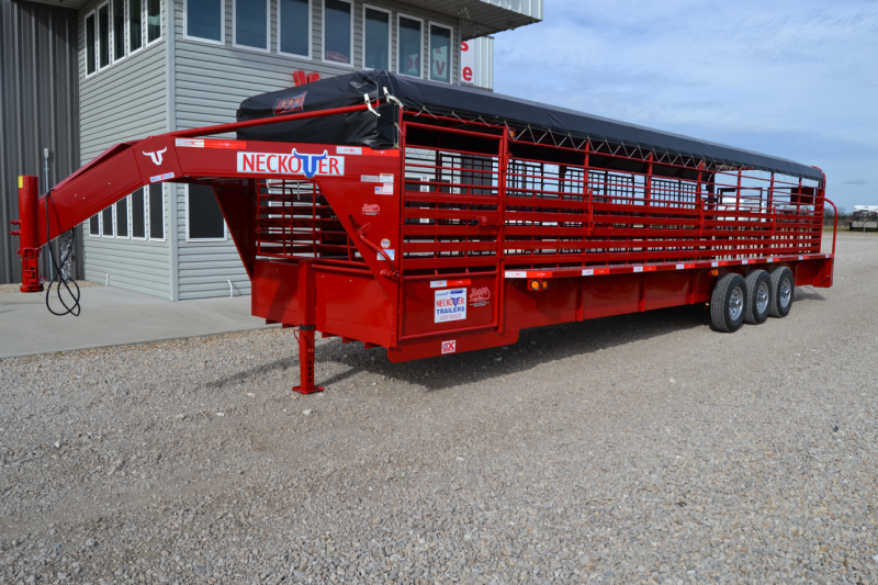 2017 Neckover 6'8"x32' Triple Axle Livestock Trailer Happy Trailer