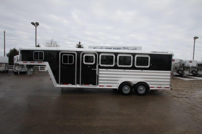 2017 Featherlite 4 horse slant gooseneck 2017 Featherlite 4 horse slant gooseneck