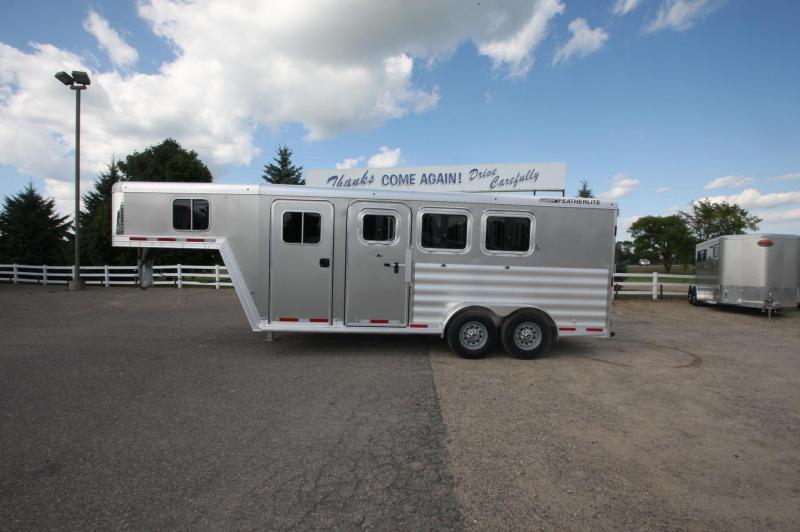 2017 Featherlite 8541 3HR GN Horse Trailer 2017 Featherlite 8541 3HR GN Horse Trailer