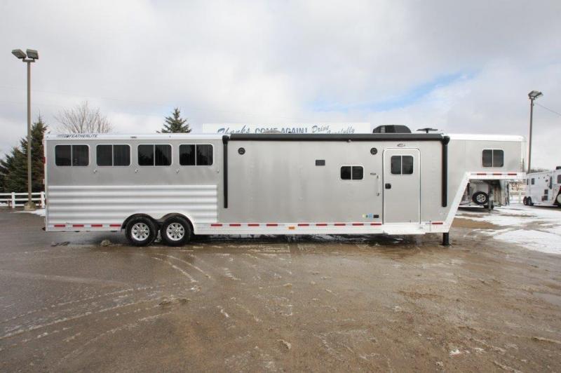 2016 Featherlite 4 horse with 15'5" LQ w/Slide Out 2016 Featherlite 4 horse with 15'5" LQ w/Slide Out