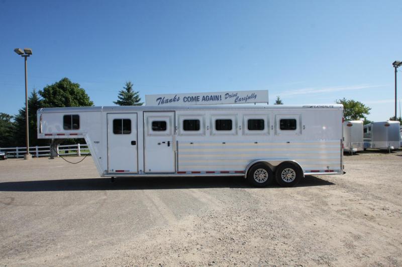 2017 Featherlite 8542 5HR GN 2017 Featherlite 8542 5HR GN