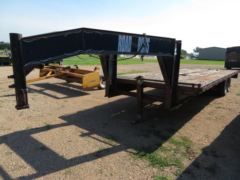 1995 Road Boss 24 Equipment Trailer 1995 Road Boss 24 Equipment Trailer