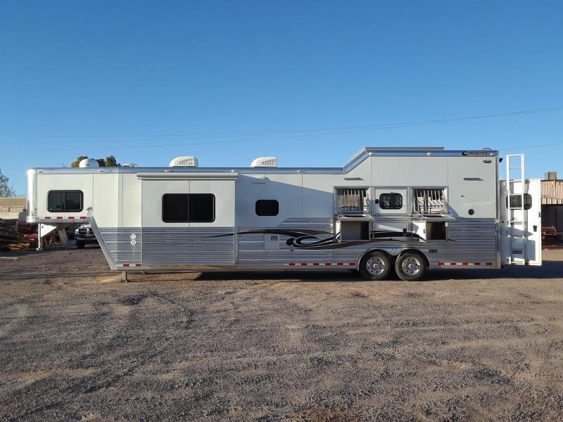 DEMO CIMARRON NORSTAR 3H LQ W/ SLIDED LOADED Horse Trailer DEMO CIMARRON NORSTAR 3H LQ W/ SLIDED LOADED Horse Trailer