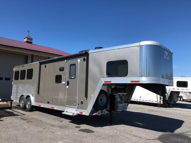 2019 Merhow 8310.5 RK-NS Horse Trailer 2019 Merhow 8310.5 RK-NS Horse Trailer