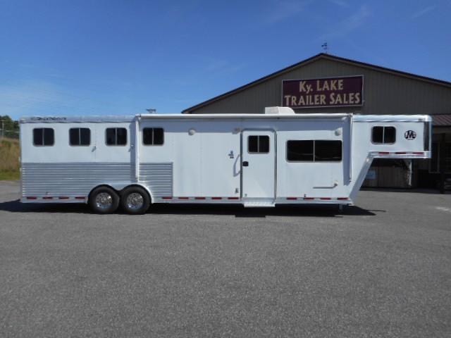 2007 Featherlite 4H Horse Trailer 2007 Featherlite 4H Horse Trailer