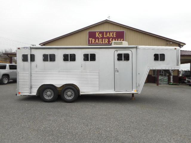 1993 Featherlite 3H Horse Trailer 1993 Featherlite 3H Horse Trailer
