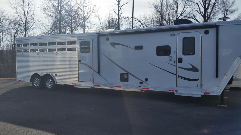 2018 Merhow 8011 Stock Combo Trailer 2018 Merhow 8011 Stock Combo Trailer