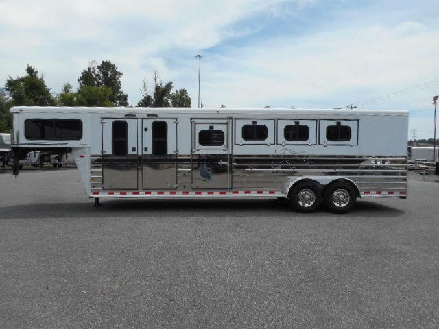 2004 Sundowner 4H GN Horse Trailer 2004 Sundowner 4H GN Horse Trailer