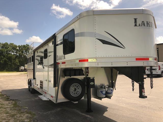 2018 Lakota 8 wide 3 horse w/9' lq Horse Trailer 2018 Lakota 8 wide 3 horse w/9' lq Horse Trailer