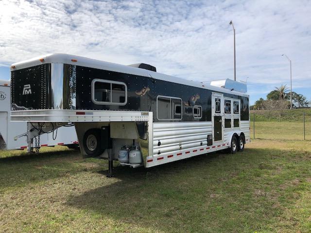 2015 Platinum Coach 8 wide 3 horse w/12'lq Horse Trailer 2015 Platinum Coach 8 wide 3 horse w/12'lq Horse Trailer
