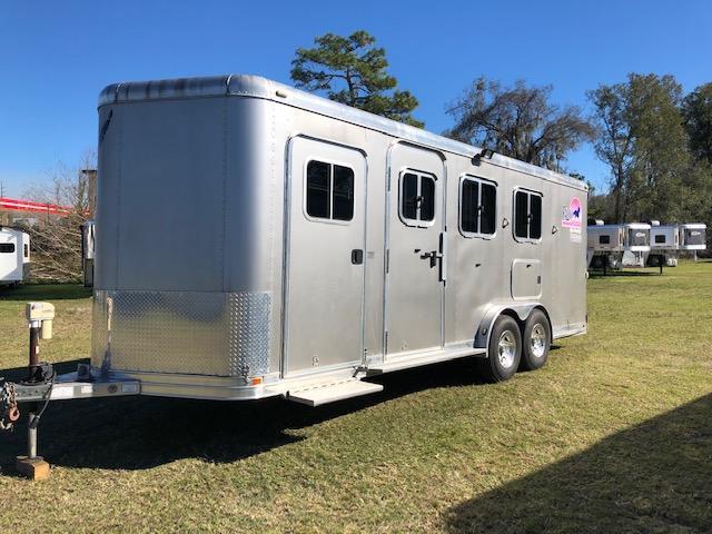 2006 Featherlite 3 horse bumper pull XL Horse Trailer 2006 Featherlite 3 horse bumper pull XL Horse Trailer