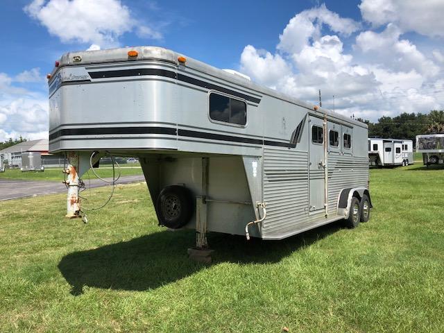 1995 Sundowner Trailers 3 horse all aluminum daytime gooseneck Horse Trailer 1995 Sundowner Trailers 3 horse all aluminum daytime gooseneck Horse Trailer