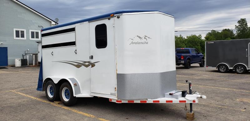 Used Slant Load 2 Horse Trailer With Front Tack Used Slant Load 2 Horse Trailer With Front Tack