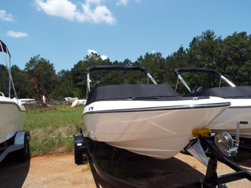 2016 Caravelle Boat Group Caravelle 17EBO 2016 Caravelle Boat Group Caravelle 17EBO