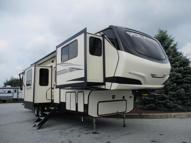 2020 Crossroads Volante 3851FL 2020 Crossroads Volante 3851FL