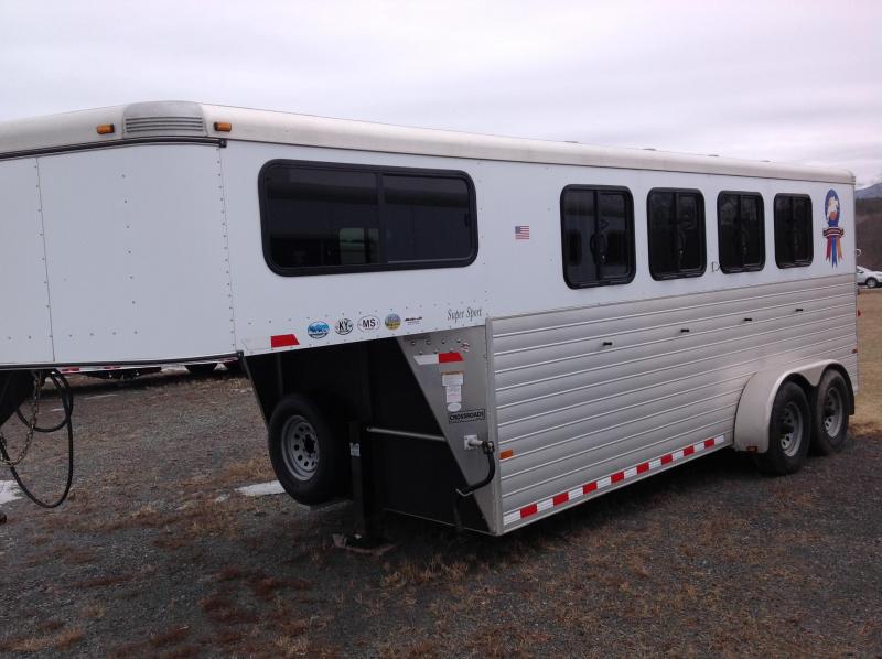 2013 Sundowner Trailers 4H SLANT Horse Trailer 2013 Sundowner Trailers 4H SLANT Horse Trailer
