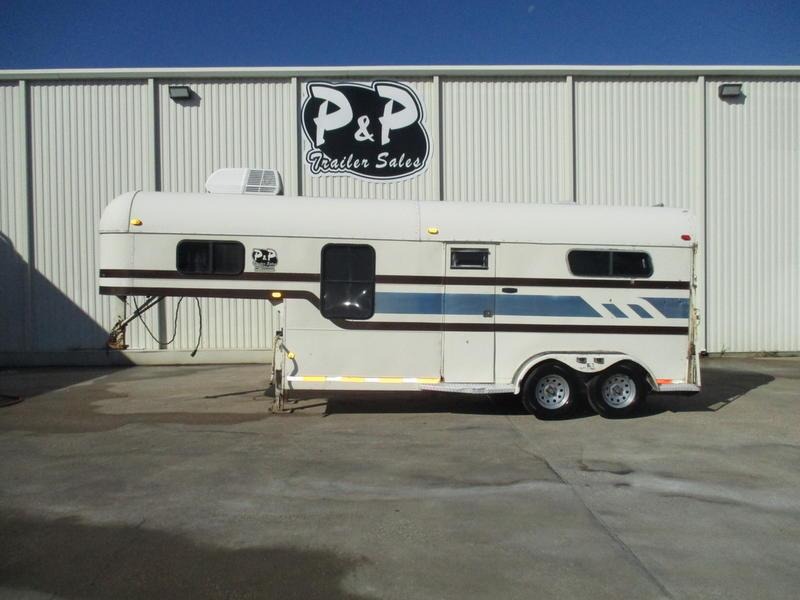 1987 Merhow Trailers 2 Horse Straight Load GN 1987 Merhow Trailers 2 Horse Straight Load GN