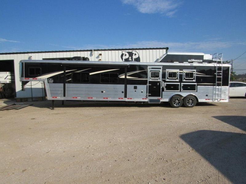 2019 Bison Premiere 3 Horse 17' Living Quarters Side Load 2019 Bison Premiere 3 Horse 17' Living Quarters Side Load