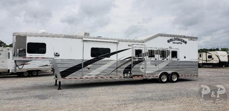 2015 Bloomer 4 Horse 14 Shortwall 4 Horse Trailer 14 LQ With Slides Slant 2015 Bloomer 4 Horse 14 Shortwall 4 Horse Trailer 14 LQ With Slides Slant