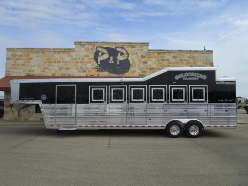 2019 Bloomer Trailers 6 Horse Trainer 2019 Bloomer Trailers 6 Horse Trainer