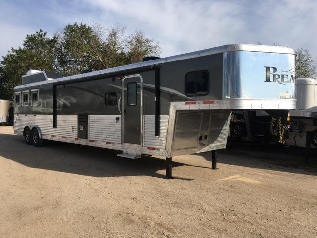 2020 Bison Premier 3 Horse 17 Living Quarter Horse Trailer 2020 Bison Premier 3 Horse 17 Living Quarter Horse Trailer
