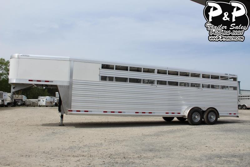 2019 CM Roundup AL 28 68 W x 7' T Livestock Trailer 2019 CM Roundup AL 28 68 W x 7' T Livestock Trailer