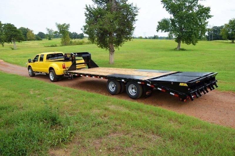 2019 Big Tex Trailers 102 X 305 MR Flatbed Trailer 2019 Big Tex Trailers 102 X 305 MR Flatbed Trailer