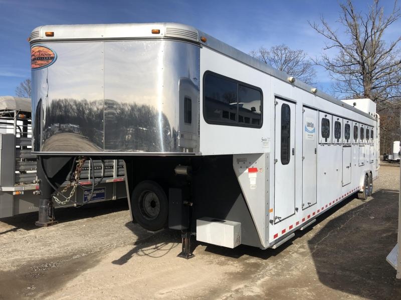 2006 Sundowner Trailer 7 Horse Trainer Trailer 2006 Sundowner Trailer 7 Horse Trainer Trailer