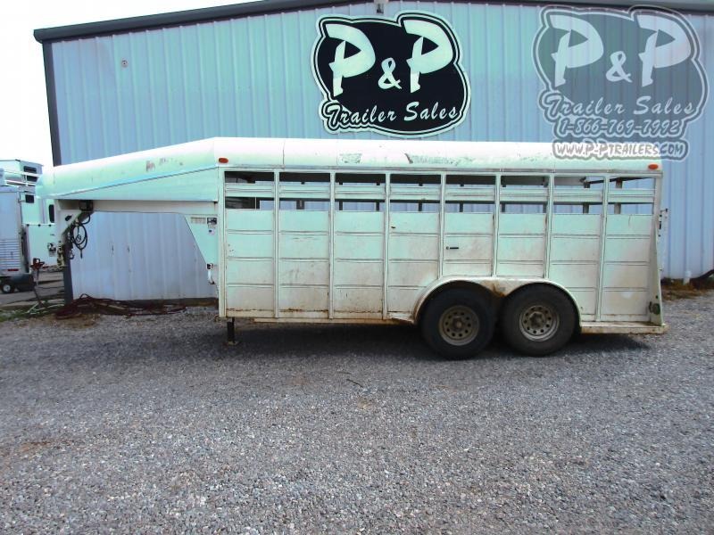 2009 Delta Manufacturing G.N. Stock trailer 16' 16 ft Livestock Trailer 2009 Delta Manufacturing G.N. Stock trailer 16' 16 ft Livestock Trailer