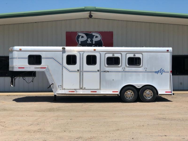 2002 Sidekick 3HGN w/ 4' SW & side tack in Ashburn, VA 2002 Sidekick 3HGN w/ 4' SW & side tack in Ashburn, VA