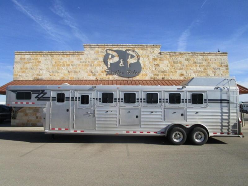 2011 4-Star Trailers 6 Horse Trainers w/ Air Ride 2011 4-Star Trailers 6 Horse Trainers w/ Air Ride