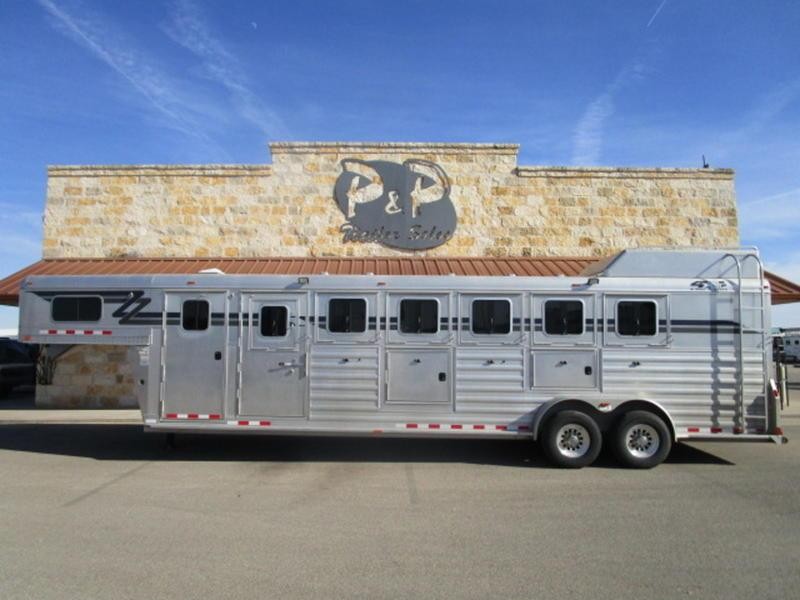 2011 4-Star Trailers 6 Horse Trainers w/ Air Ride 2011 4-Star Trailers 6 Horse Trainers w/ Air Ride