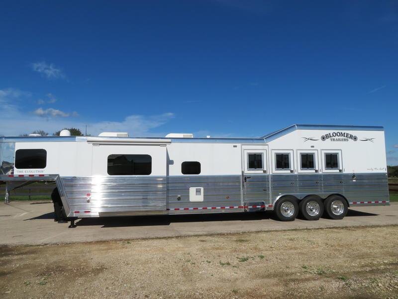 2019 Bloomer Trailers 4H 17ft Short Wall 2019 Bloomer Trailers 4H 17ft Short Wall