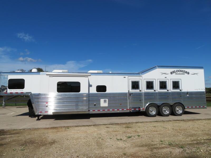 2019 Bloomer Trailers 4H 17ft Short Wall 2019 Bloomer Trailers 4H 17ft Short Wall