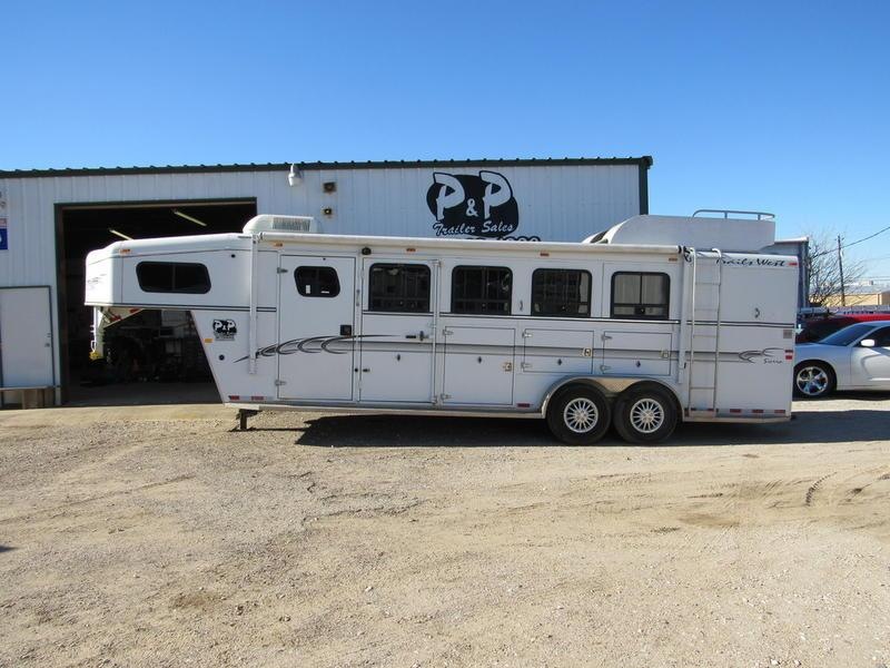 2004 Trails West Sierra 4 Horse 6' Short Wall 2004 Trails West Sierra 4 Horse 6' Short Wall